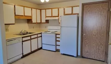 5 of 17 Red Cedar Estates I - 1440 Apartment for rent in River Falls, WI