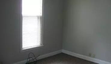 4 of 5 811-813 W University Ave Apartment for rent in Muncie, IN