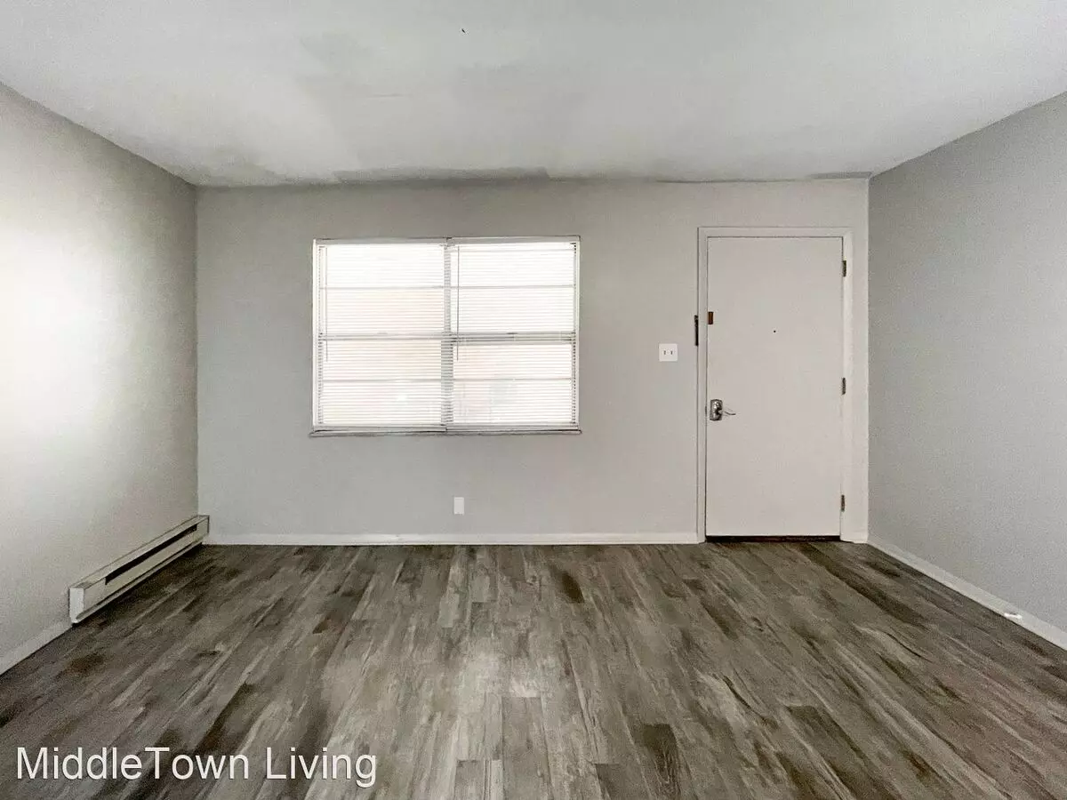 Flats On Oakwood Apartment for rent in Muncie, IN