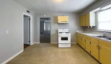 2 of 27 Dishwasher And Washer/dryer Included House for rent in Muncie, IN