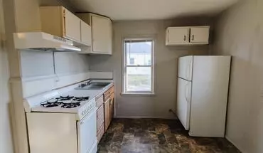 5 of 8 2009 S Penn St Apartment for rent in Muncie, IN