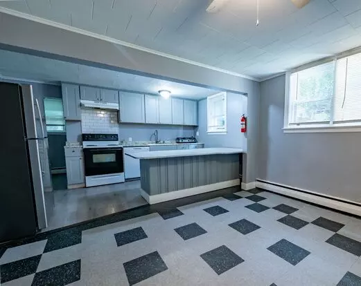 Charming 3-bedroom Apartment In Midtown Kingston Apartment for rent in Kingston, NY