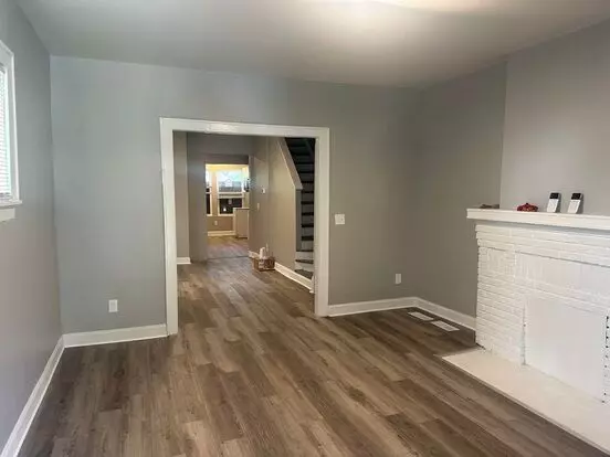 1082-1084 E Sixteenth Avenue (no 10%) Apartment for rent in Columbus, OH