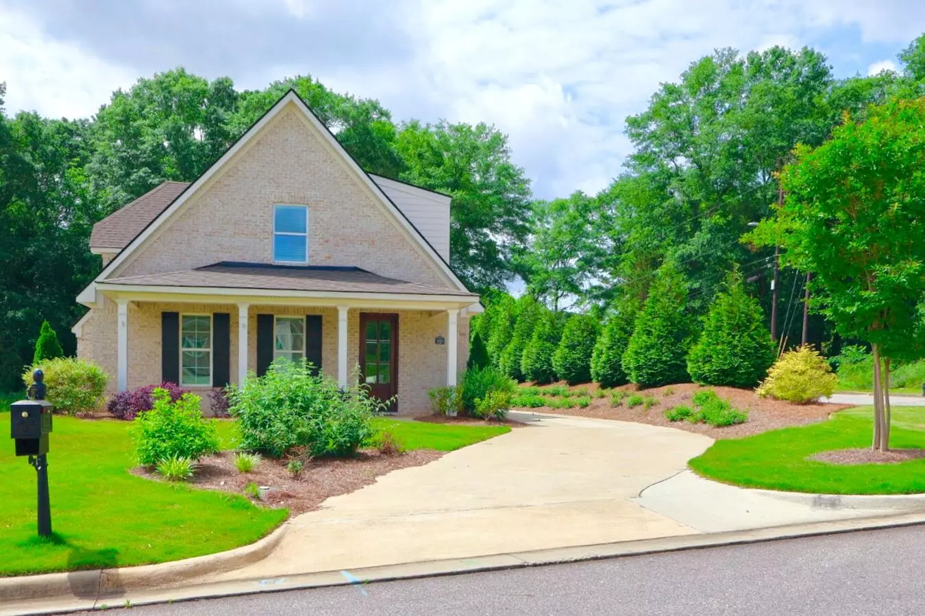Gorgeous 4 Bedroom Home! House for rent in Auburn, AL