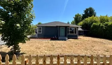 4 of 19 Spacious House With Garage, 48X Shop, And Yard House for rent in Salem, OR
