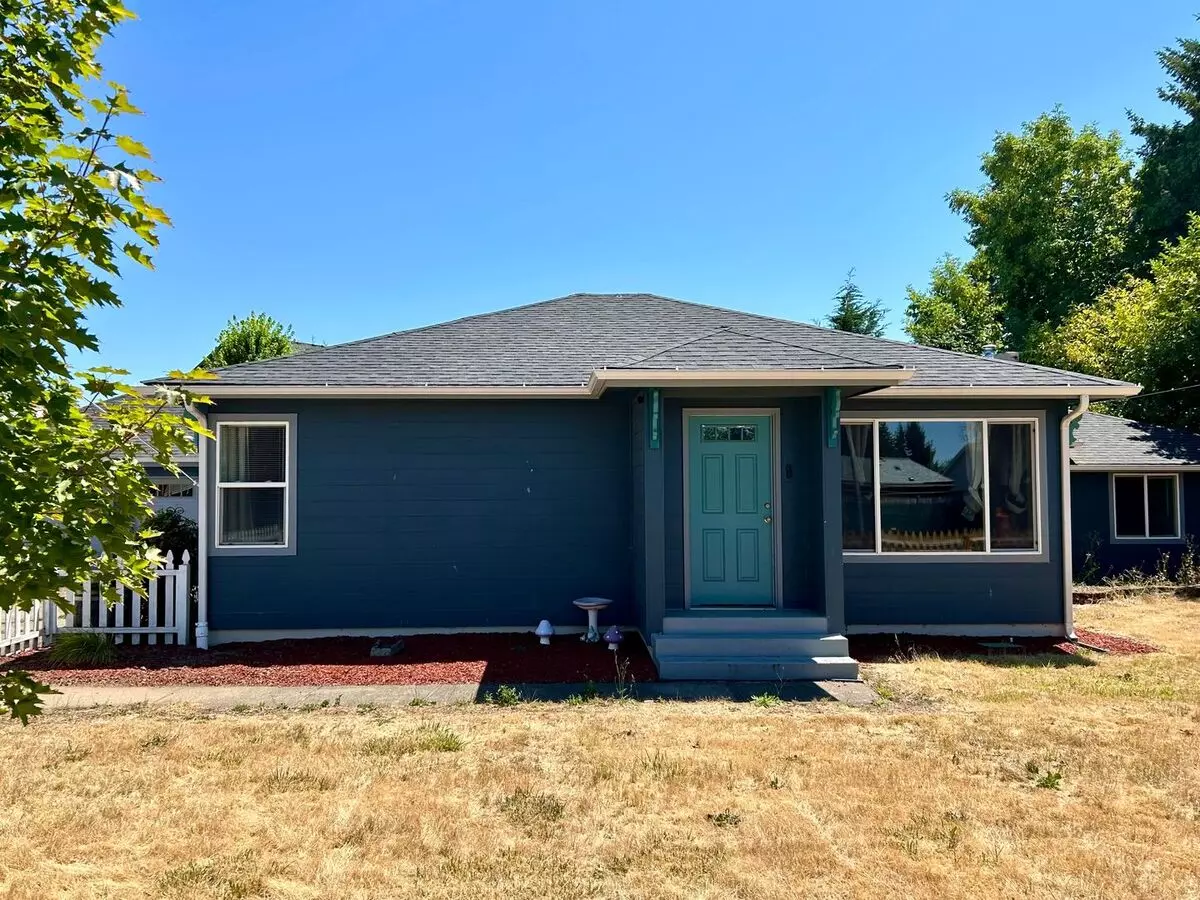 Spacious House With Garage, 48X Shop, And Yard House for rent in Salem, OR
