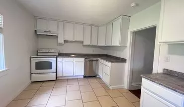 2 of 19 Large 3 Bedroom Home With A Den! House for rent in Grand Rapids, MI