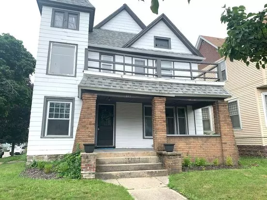 Large Four Bedroom Home! Apartment for rent in Grand Rapids, MI Large Four Bedroom Home! Apartment for rent in Grand Rapids, MI