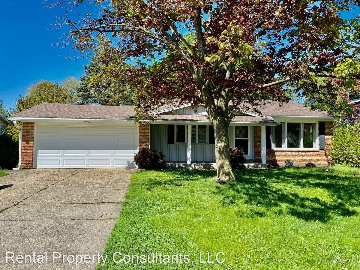 5325 Burgis Ave Kentwood, MI House for Rent