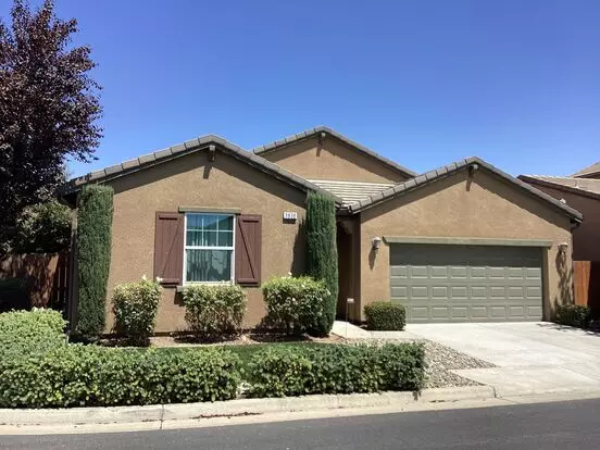 3930 W Prescott Ave Apartment for rent in Visalia, CA