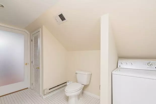 3710 Cary Street Road Is A Charming 3 Bedroom, 2 Bath Home Conveniently Located In The West End Area, Near Cary Town! Apartment for rent in Richmond, VA 3710 Cary Street Road Is A Charming 3 Bedroom, 2 Bath Home Conveniently Located In The West End Area, Near Cary Town! Apartment for rent in Richmond, VA