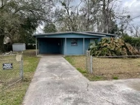 Spacious 3 Bedroom 1 Bathroom Home With Nice Size Yard Apartment for rent in Jacksonville, FL