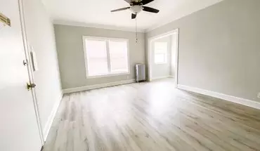 5 of 21 7620 N. Sheridan Rd./7635-45 N. Rogers Ave. Apartment for rent in Chicago, IL