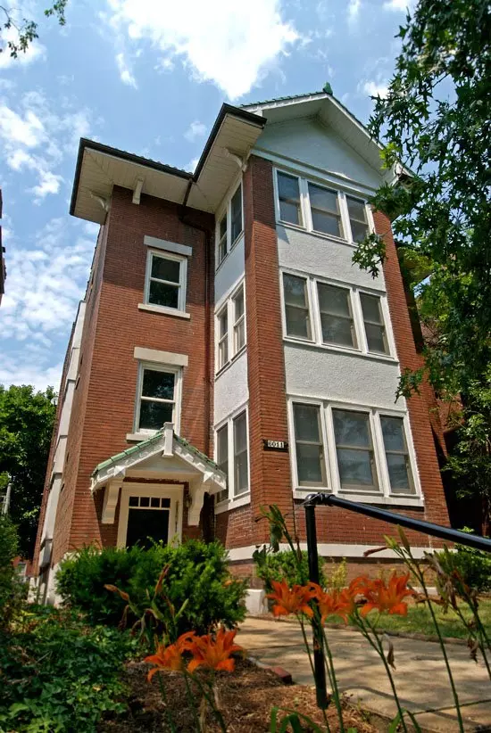 Peacock Apartment for rent in St Louis, MO