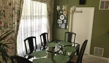 3 of 20 Exceptionally Clean 2-bedroom Ranch With Double Car Garage House for rent in Elgin, IL