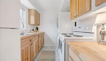 4 of 34 2bd/1ba - Walking Distance To Downtown And W&l! Apartment for rent in Lexington, VA