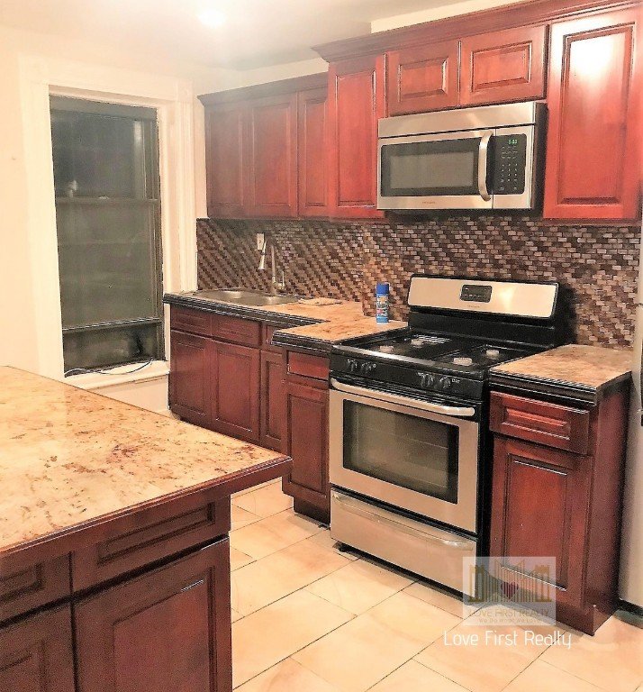 529 Putnam Ave Brooklyn, NY House for Rent Rentable