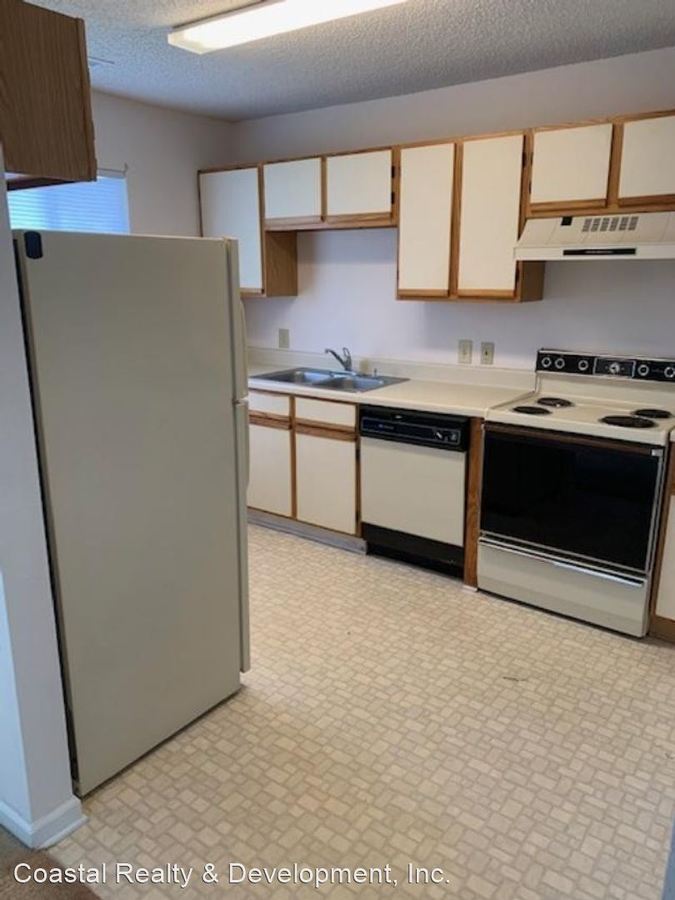 Furnished 2 Bedroom 1 Bath For $800 A Month! House for rent in Conway, SC