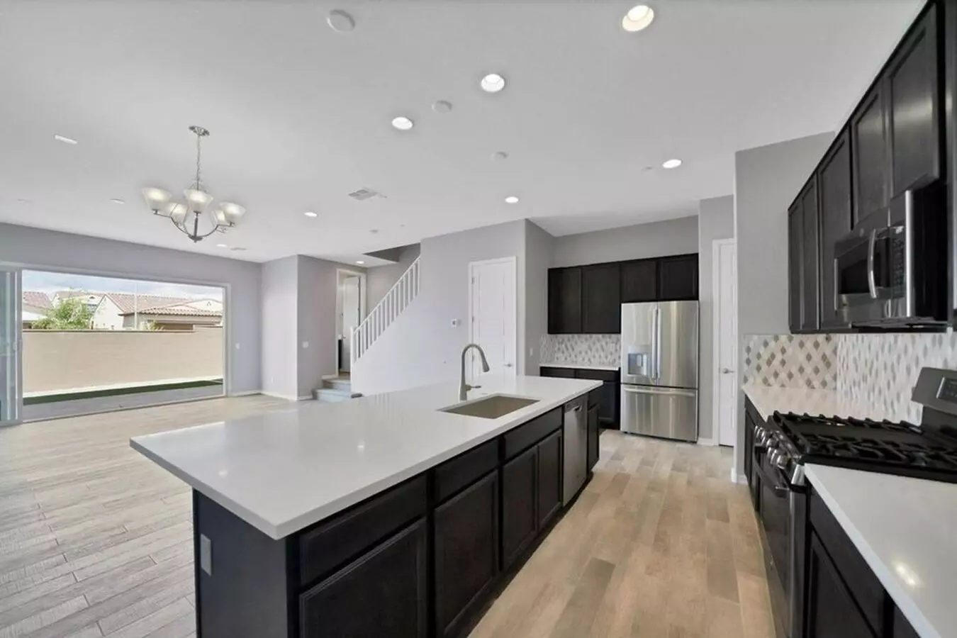 Luxury Townhome In Pnorterra With Community Pool, Clubhouse, Pickle Ball House for rent in Phoenix, AZ