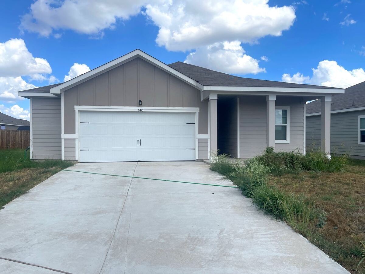 140 Seneca Loop Kyle, TX House for Rent Rentable