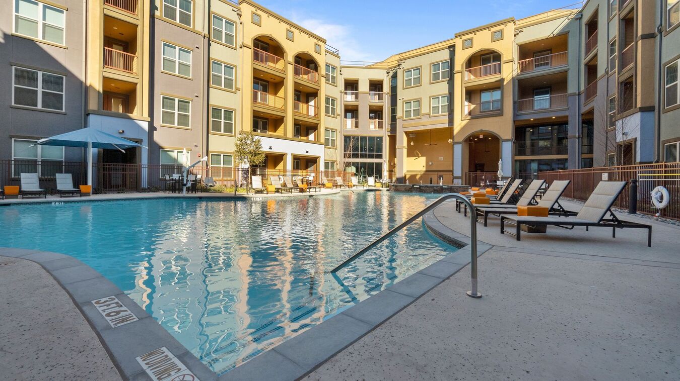 Dominion at Mercer Crossing Apartments Farmers Branch, TX