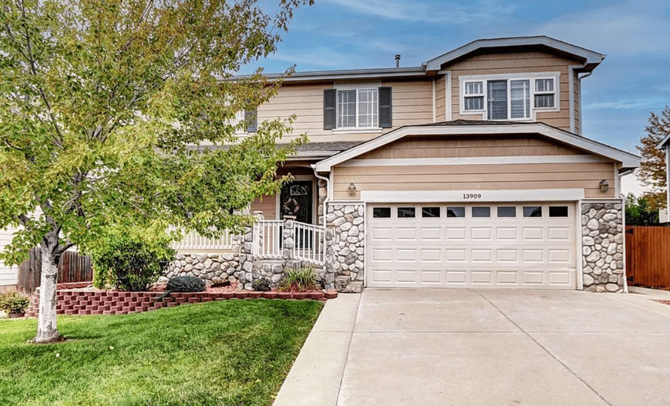 Spacious 4 Bedroom Home! Fenced Backyard And Deck! Apartments Thornton, CO