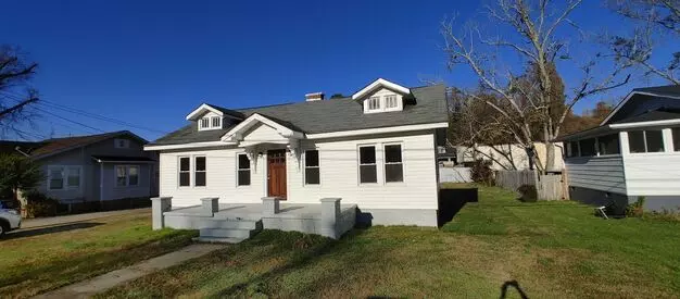 Charming Red Bank Home Close To Restaurants, Shops And Parks! Apartment for rent in Chattanooga, TN