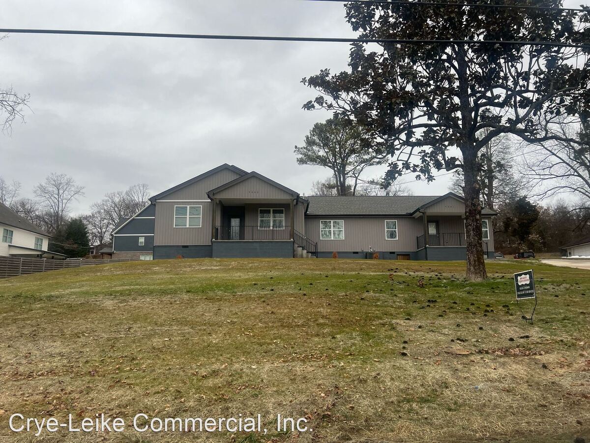 New Duplex Conveniently Located To 40 West Apartments Knoxville, TN