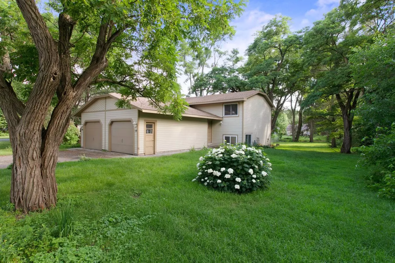 Huge Yard! 2 Bd 1 Ba 1 Car Garage Plus Parking Pad Twin Home ; Avail Now House for rent in Champlin, MN