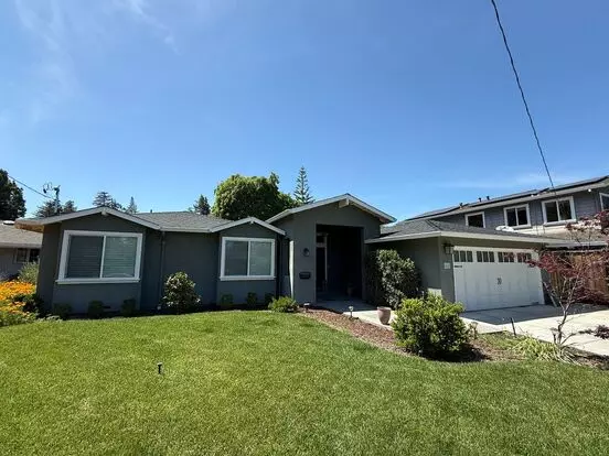 Beautiful 3 Bed 2.5 Bath Home In The Pruneyard/dry Creek Neighborhood Available Now! Apartment for rent in Campbell, CA Beautiful 3 Bed 2.5 Bath Home In The Pruneyard/dry Creek Neighborhood Available Now! Apartment for rent in Campbell, CA