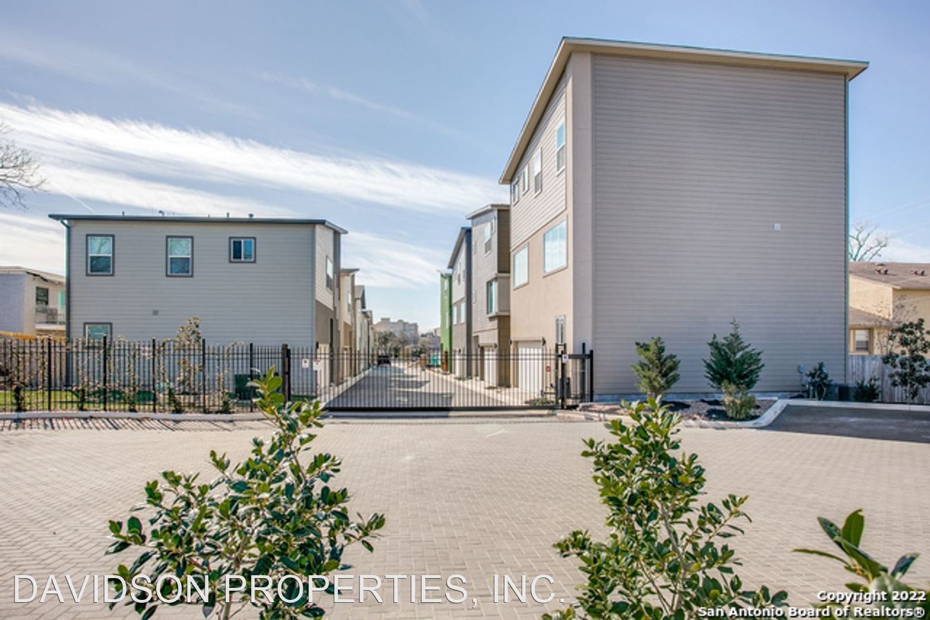 1618 W Lawndale Dr San Antonio, TX House for Rent