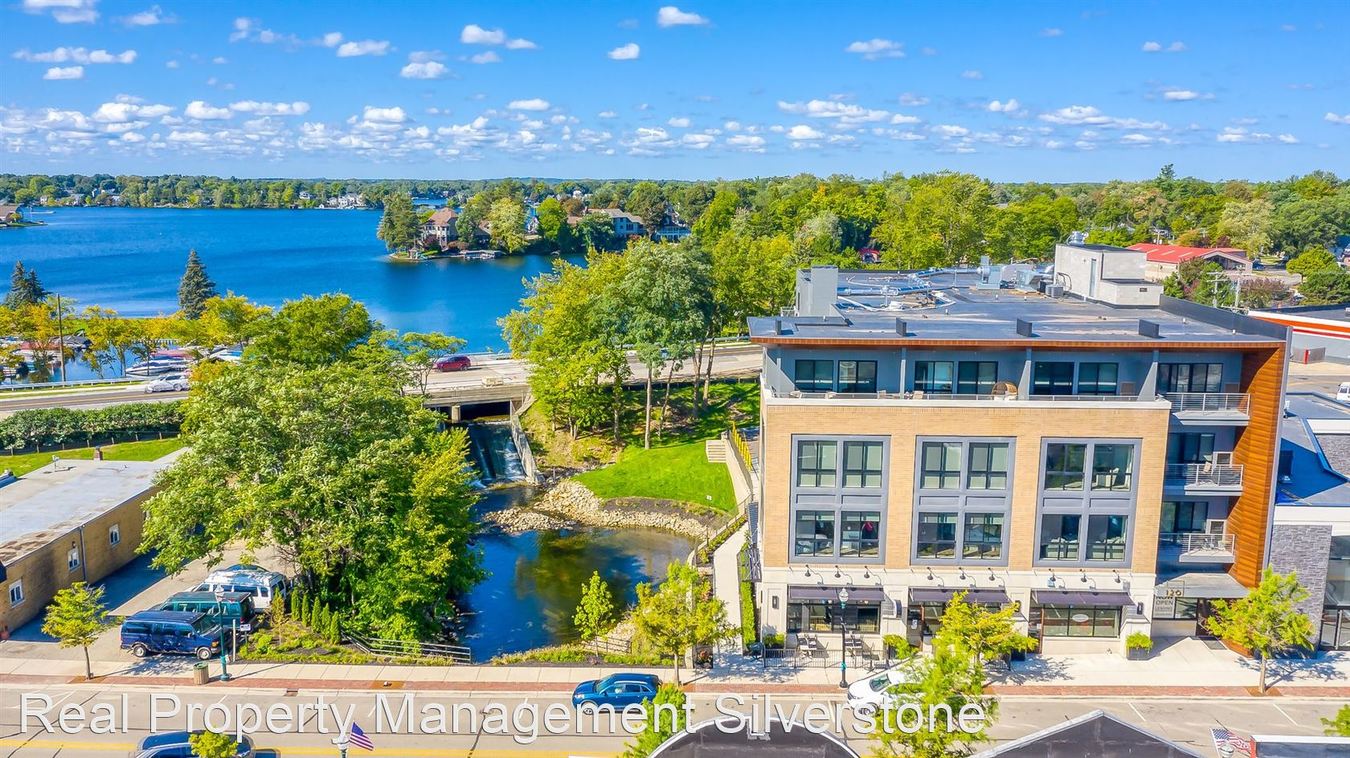 120 S Broadway St Lake Orion, MI Apartment for Rent