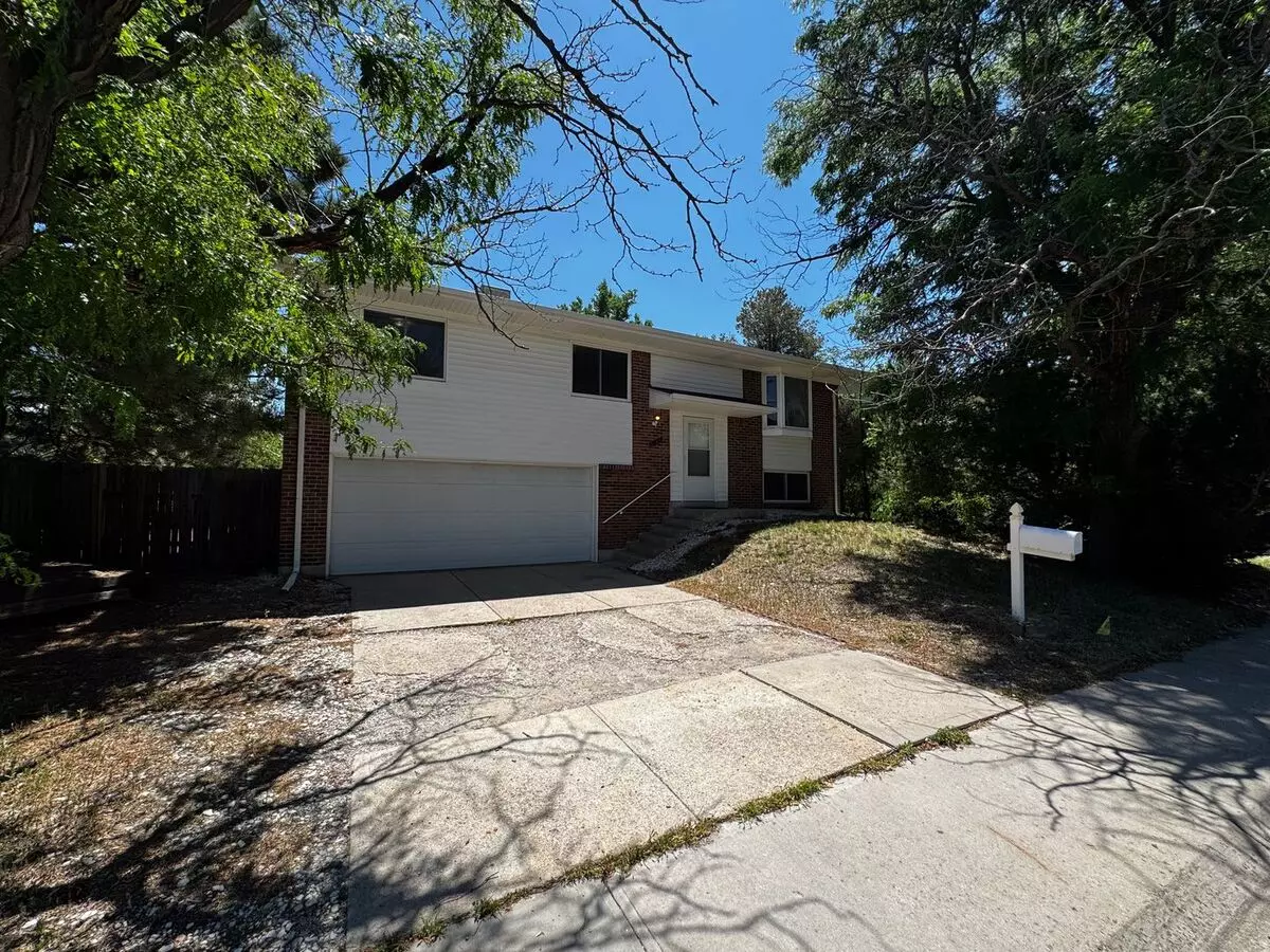 Spacious Aurora Home House for rent in Aurora, CO