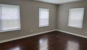 2 of 11 369 N Roosevelt (8-9) (DUP) Apartment for rent in Columbus, OH