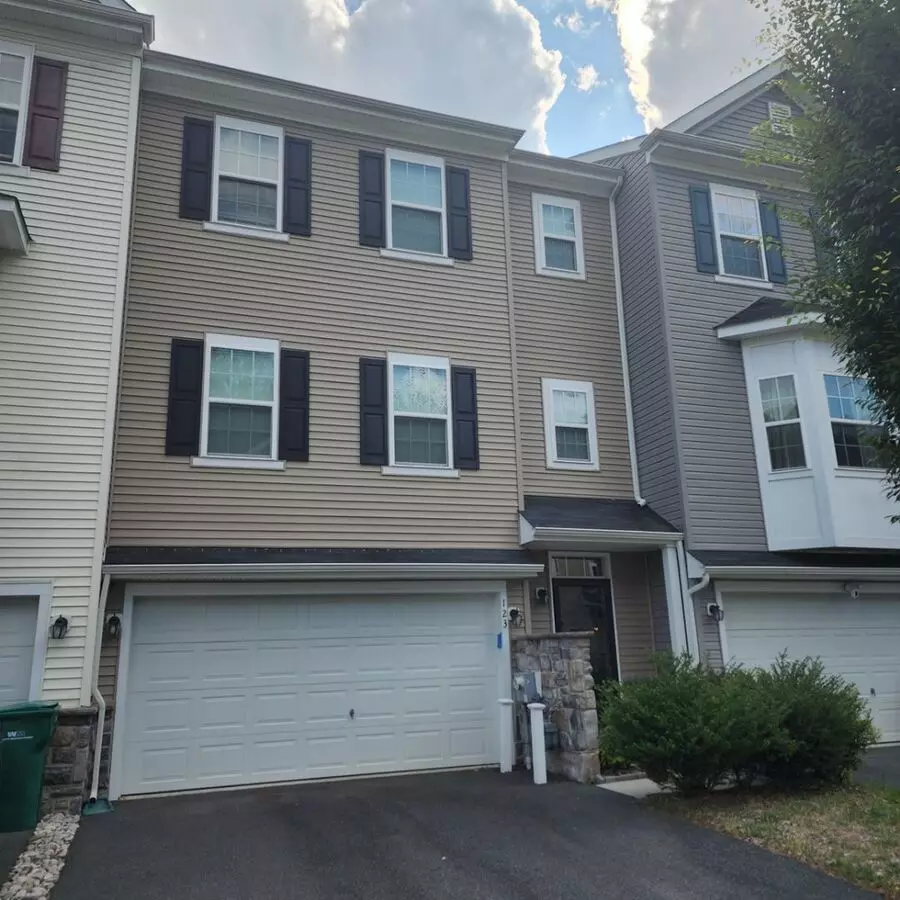 Coming Soon - Rivercrest House for rent in New Castle, DE