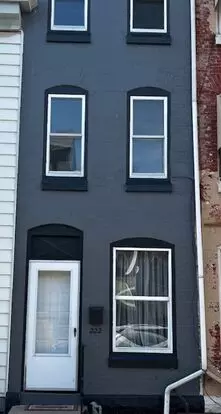 4 Bedrooms 222 N 11th Street, Reading Apartment for rent in Reading, PA