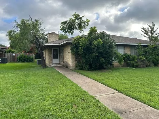 Great Duplex In Irving! Apartment for rent in Irving, TX