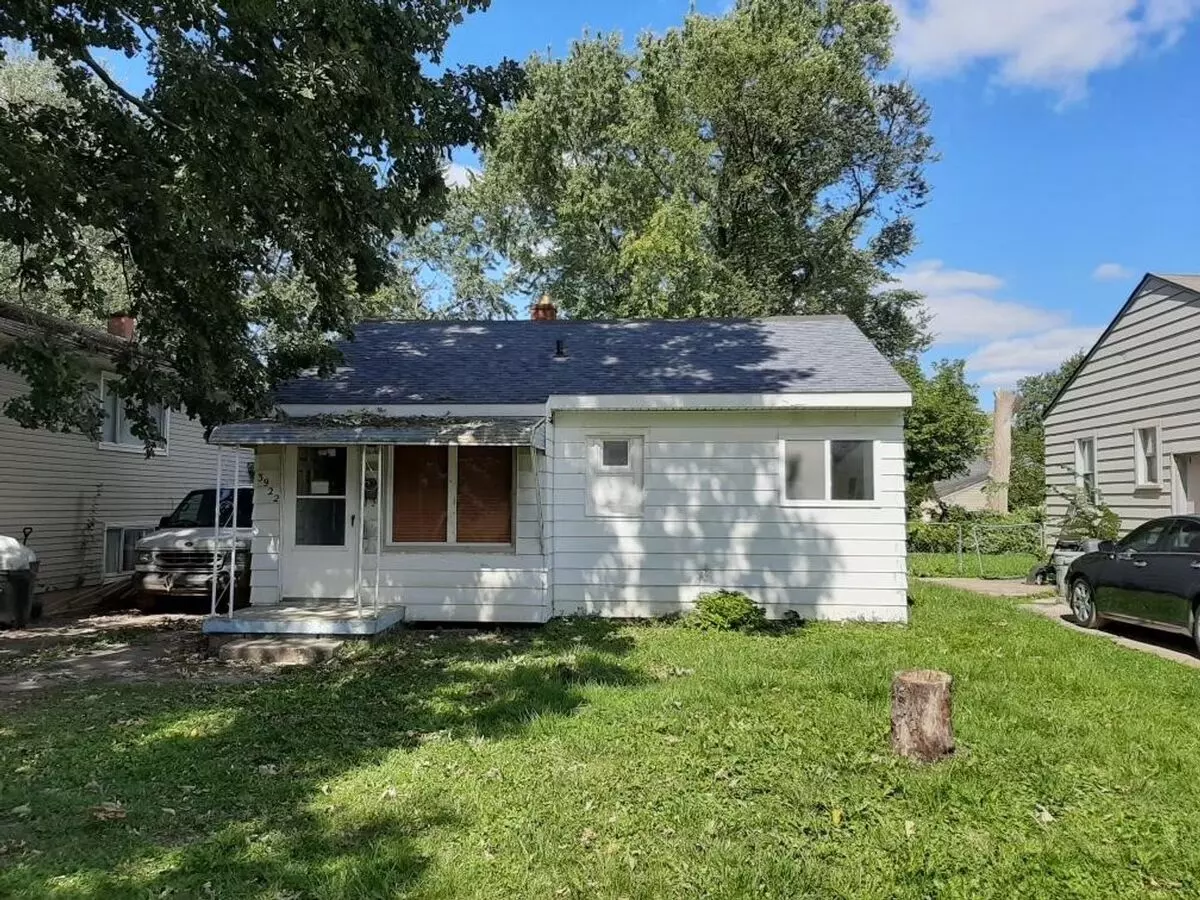 Nice 2 Bedroom 1 Bath Home - Quiet Area - Video Tour On Youtube @ 855Manager House for rent in Flint, MI