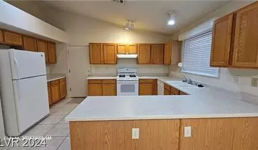 2 of 40 Available Now House for rent in Las Vegas, NV