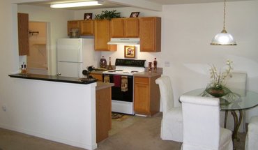 Gateway Of Grand Blanc Apartment for rent in Holly, MI