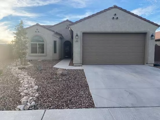 Fully Furnished Short Term Rental In Florence W/heated Pool And Spa Apartment for rent in Florence, AZ