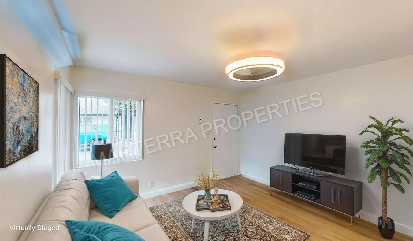 Walnut St Cm Apartment for rent in Costa Mesa, CA