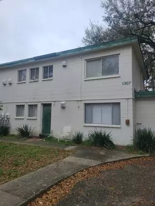 Procurement 1307 Nw 6th Street Apartment for rent in Gainesville, FL