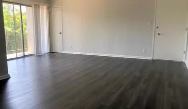 4 of 10 1017 N Spaulding Ave Apartment for rent in West Hollywood, CA
