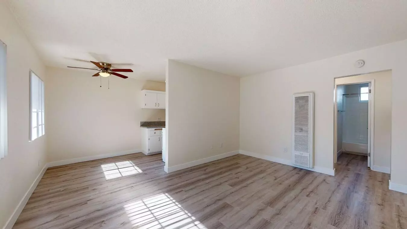 14800 Chadron Ave Apartment for rent in Gardena, CA