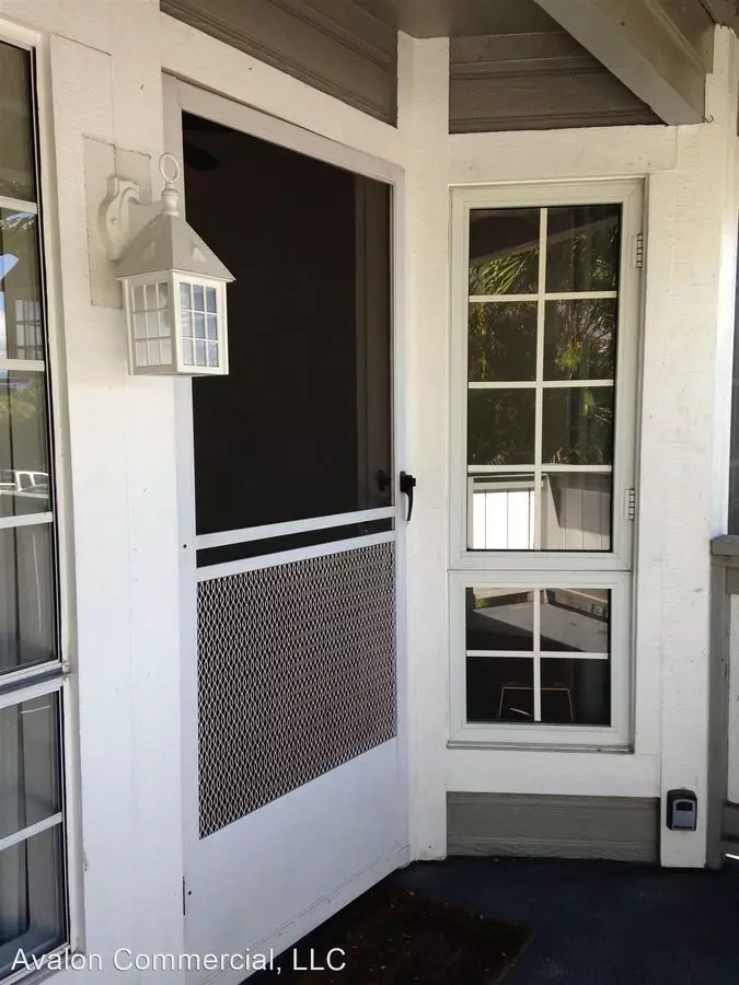 2 Bedroom Town House With 2 Parking At Cross Pointe Townhouse for rent in Honolulu, HI