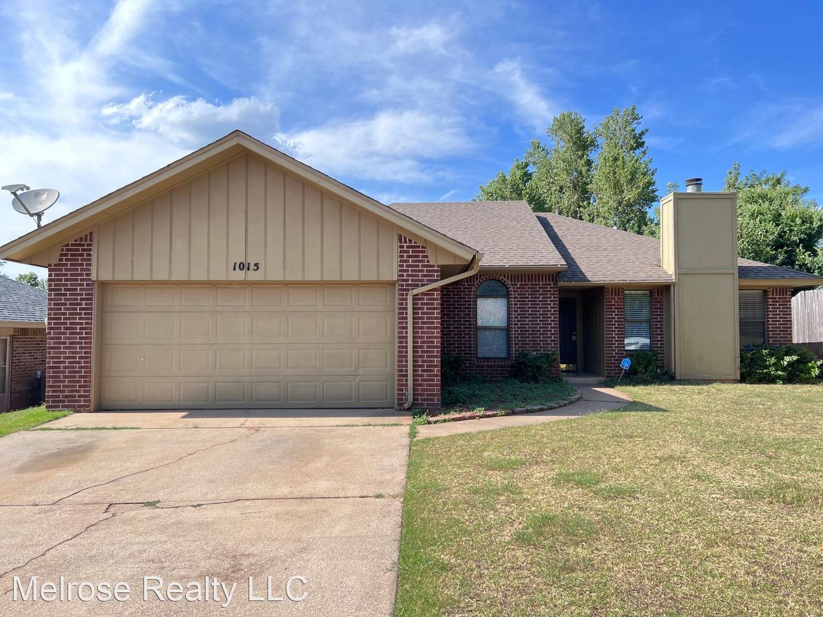 1015 Castle RD Edmond, OK House for Rent