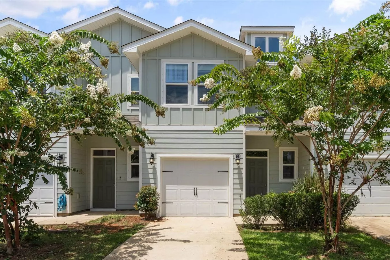 Heart Of Daphne Townhouse With Garage House for rent in Daphne, AL