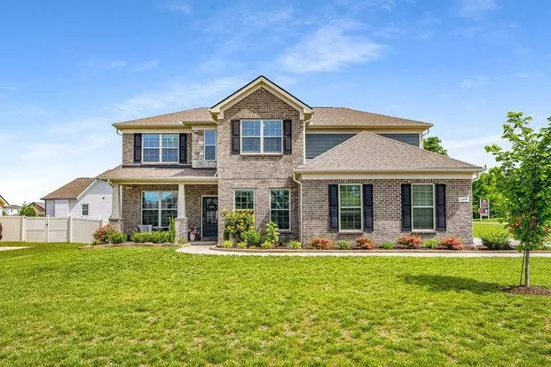Exquisite Executive Home In The Heart Of Spring Hill Apartment for rent in Spring Hill, TN Exquisite Executive Home In The Heart Of Spring Hill Apartment for rent in Spring Hill, TN