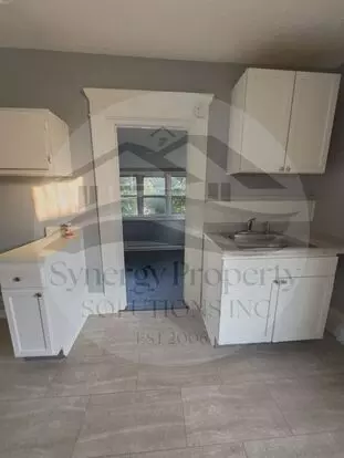 Lexington Ave 146 - 146 1/2 Apartment for rent in Mansfield, OH